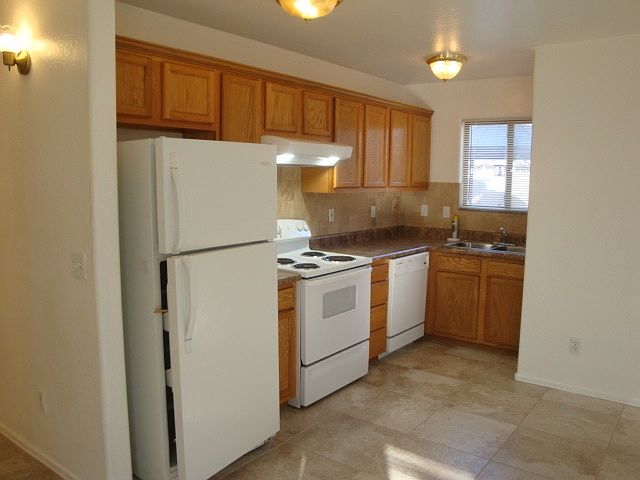 1st image of 2731 E Southgate Ave APT 02