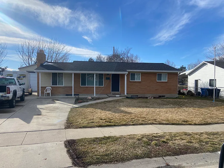8728 S 1185 E — Photo 4