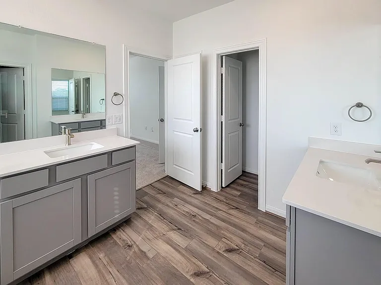 25737 Damask Dr — Photo 13