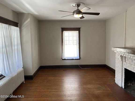 3rd image of 663 Hudson Ave #2