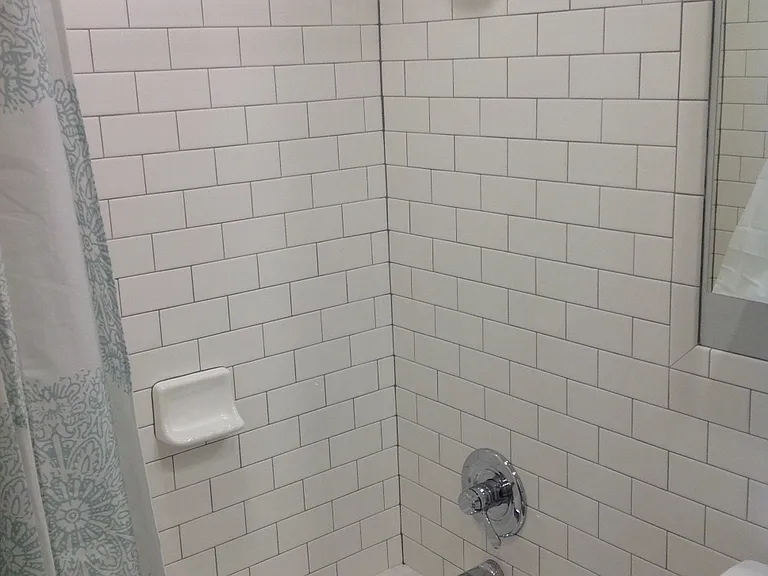 1050 N Emerson St #10 — Photo 3