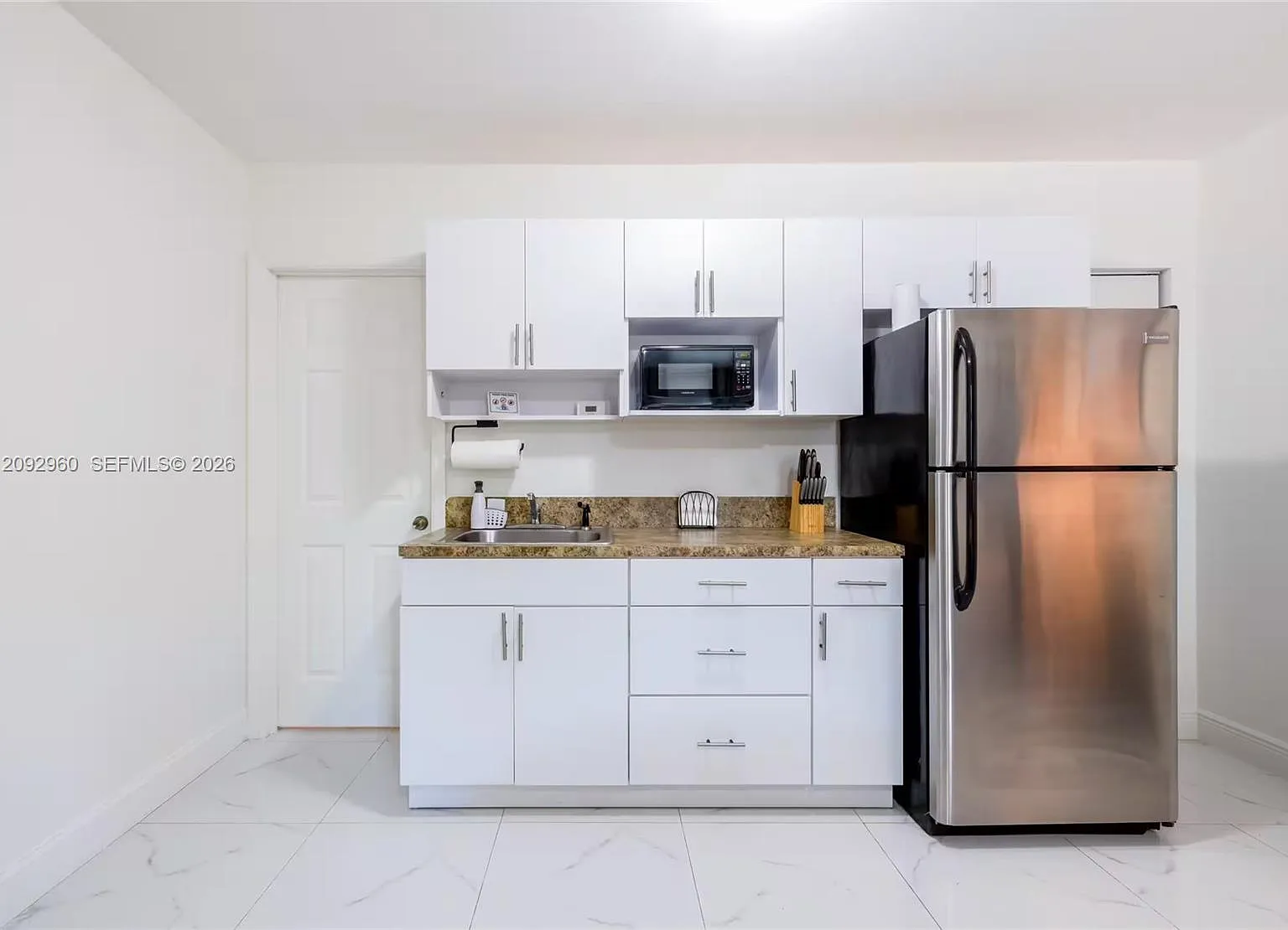 Kenwood Sub — Photo 2