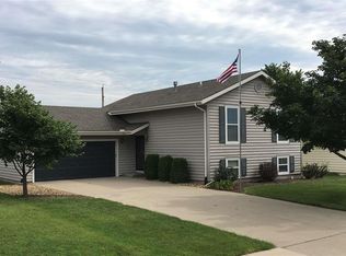 7324 SW 24th St, Topeka, KS 66614