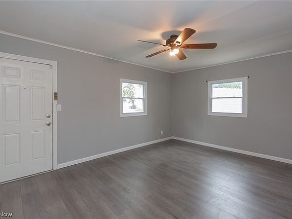 3rd image of 3678 W 102nd St