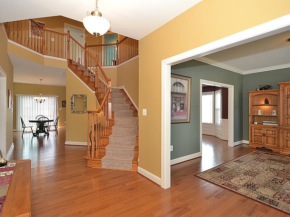 3rd image of 23629 Belmar Dr