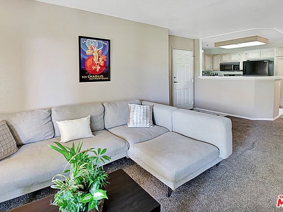 5th image of 675 Oak Run Trl Unit 208