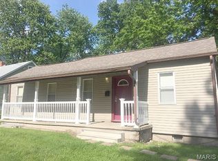 420 Cherry St, Lebanon, IL 62254