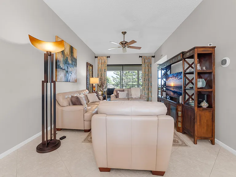7460 La Paz Blvd #309 — Photo 12