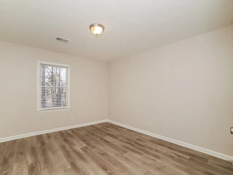5690 Roundelay Way — Photo 11
