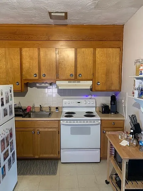 1 bed, 400 sqft, $2,300 — Photo 4