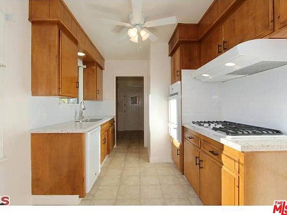 4th image of 10879 Stever St