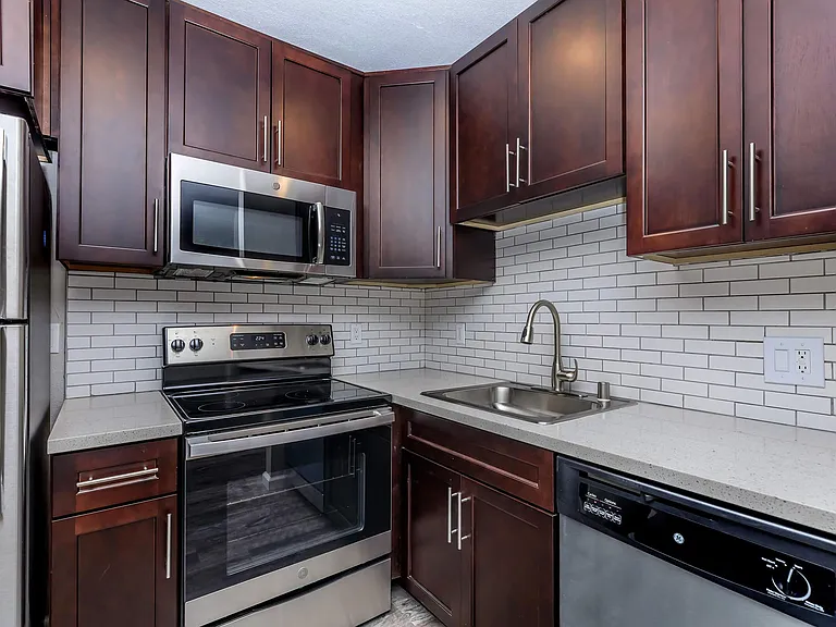 4401 Central Ave — Photo 25