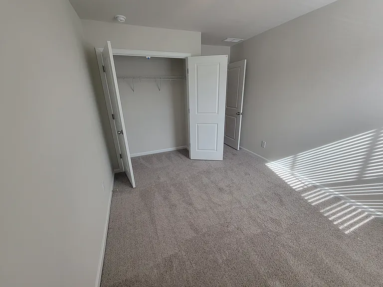 5250 Brailey Cir — Photo 15