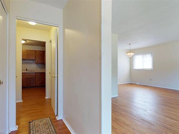 2nd image of 6614 Vallevista Dr