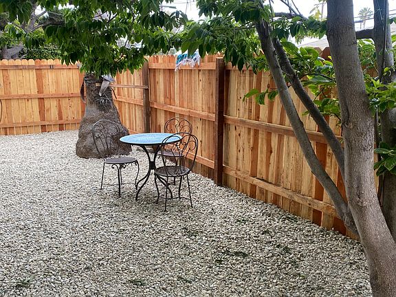 3rd image of 239 1/2 3rd Ave #2