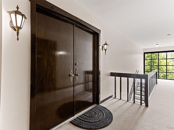 2nd image of 2926 Mount Hope Rd APT 304