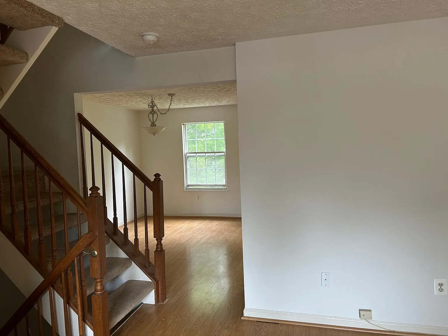 3 bed, 3.5 bath, 1500 sqft, $2,700 — Photo 4