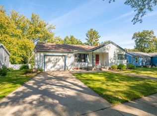 102 E Taft St, Stoughton, WI 53589