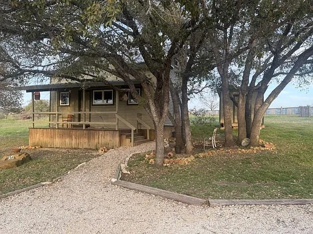 7355 FM 713 — Photo 2