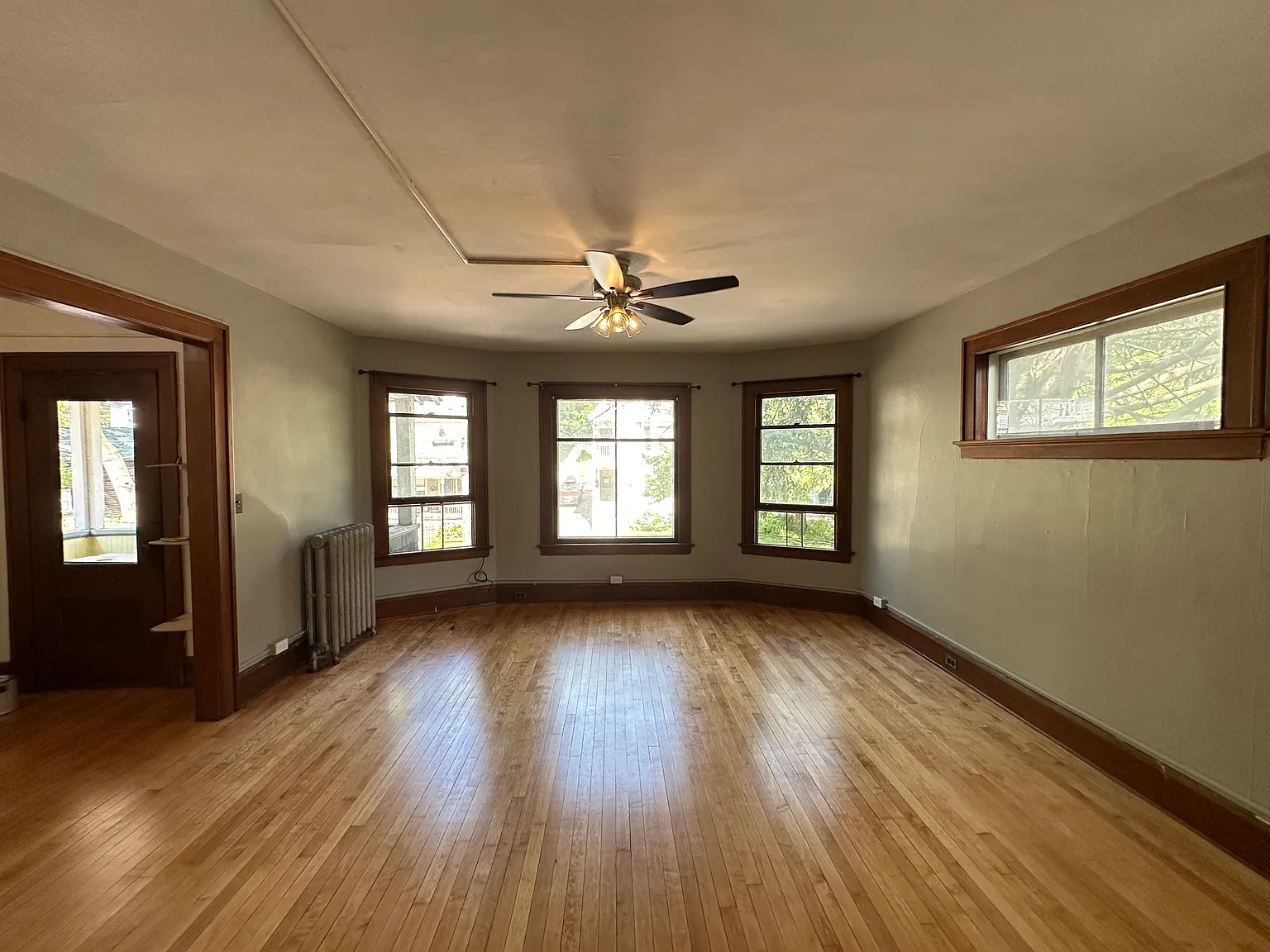 287 S Winooski Ave — Photo 2