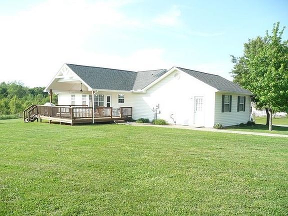 3rd image of 223 Hannah Ln