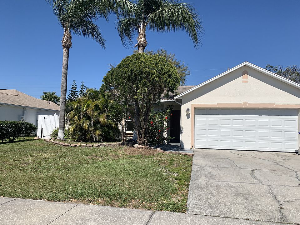 1st image of 2350 Queenswood Cir