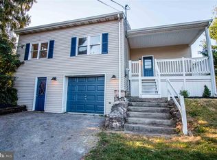 166 E King St, Abbottstown, PA 17301