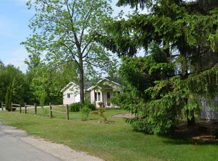 606 Elm St, Elk Rapids, MI 49629