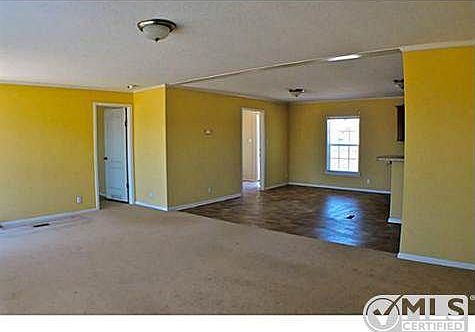 3rd image of 1549 Freemantle Dr