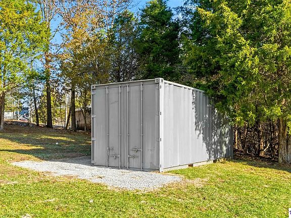 5th image of 161 Tomahawk Cir