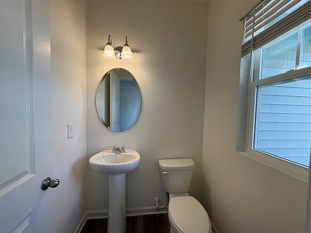 3 bed, 2.5 bath, 1515 sqft, $1,795 — Photo 3
