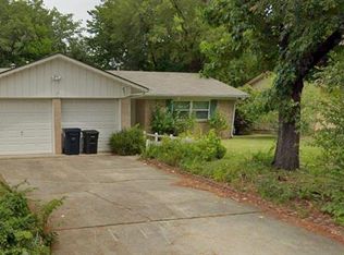 621 Chisholm Trl, Denton, TX 76209