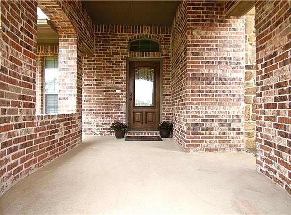 3rd image of 600 Savanna Dr