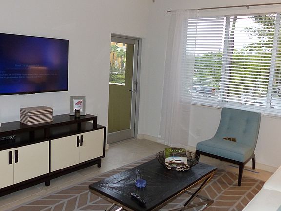 4th image of 2225 NE 67th St #237