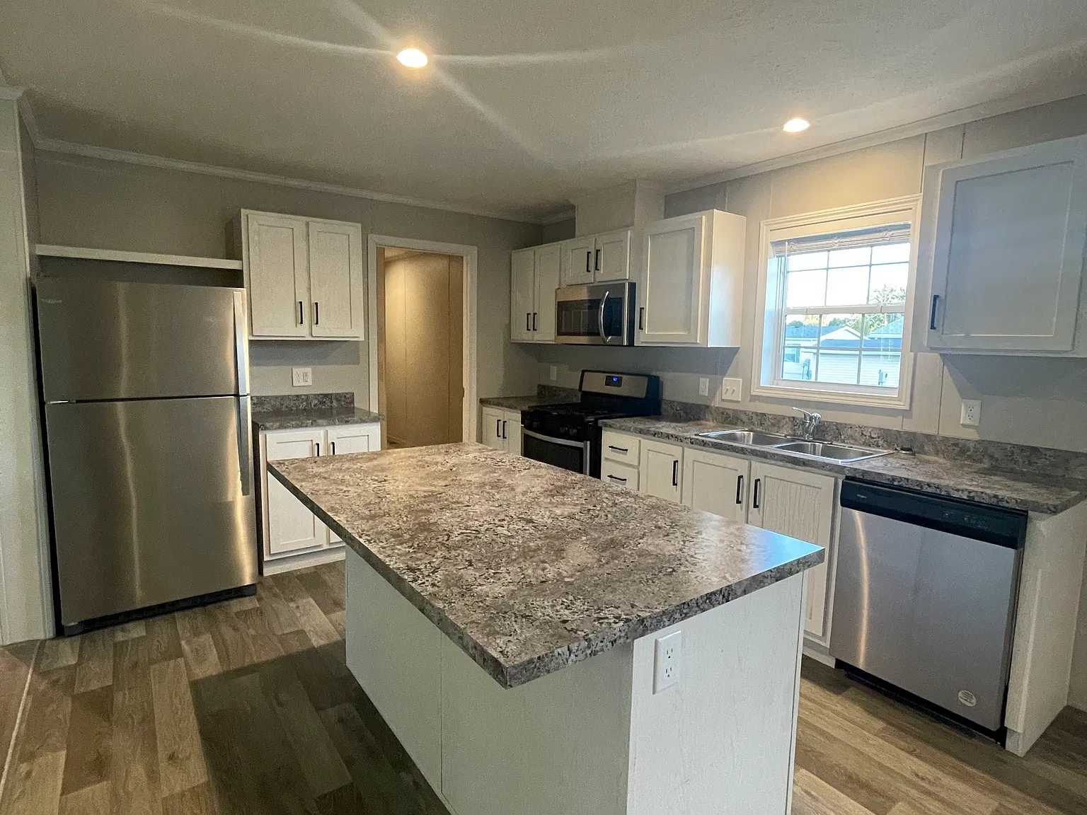South Valley Estates — Photo 2