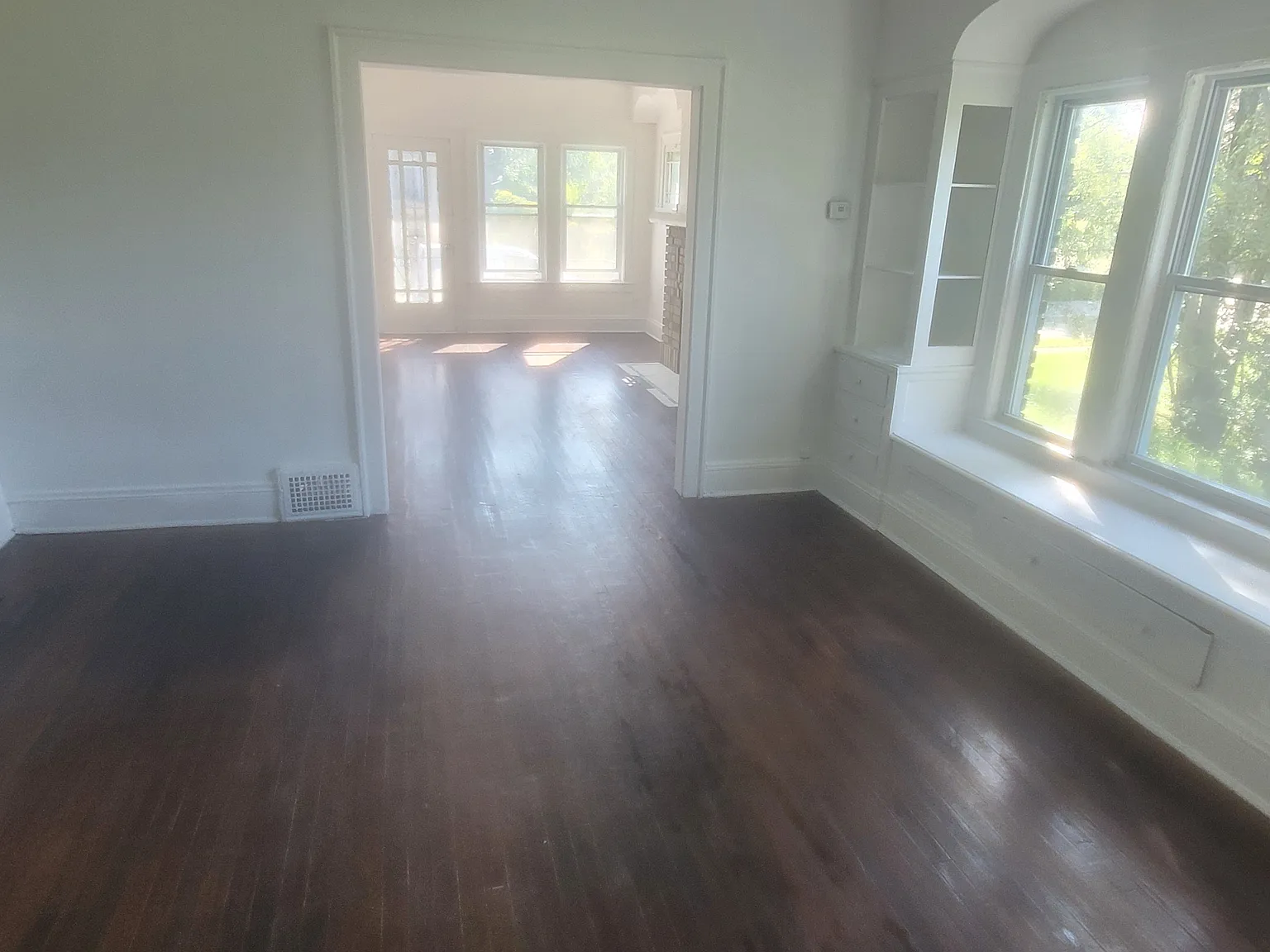2 bed, 1075 sqft, $1,020 — Photo 3