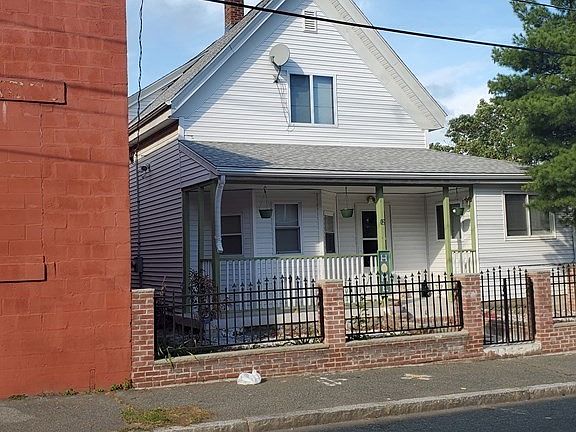 2nd image of 12 Charles St