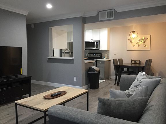4th image of 201 Mission Laguna Ln