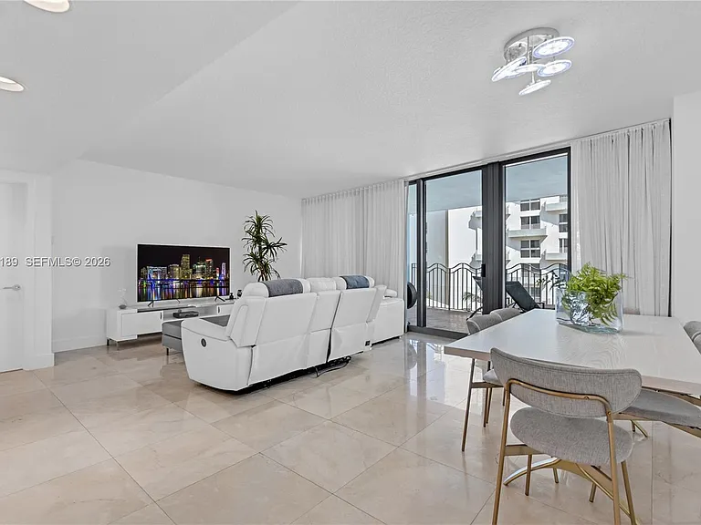1500 Ocean Dr #505 — Photo 5