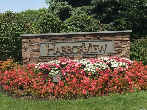 100 W Harbor View Drive #513, Port Washington, NY 11050