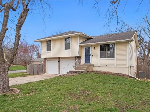 522 N Walnut St, Olathe, KS 66061