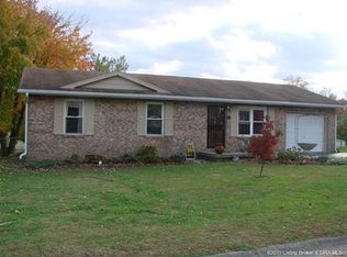 1621 W Lawrence Dr, Scottsburg, IN