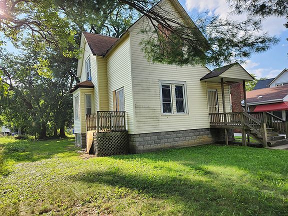 2nd image of 10230 S Lowe Ave