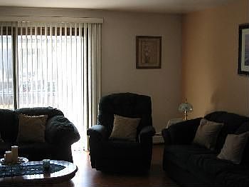 5th image of 1229 N Drury Ln