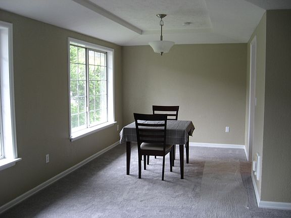 2nd image of 11718 Valley Ave E
