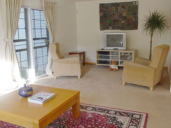 spacious and bright living room
