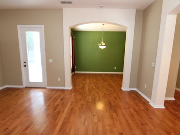 5th image of 8421 Staplehurst Dr W