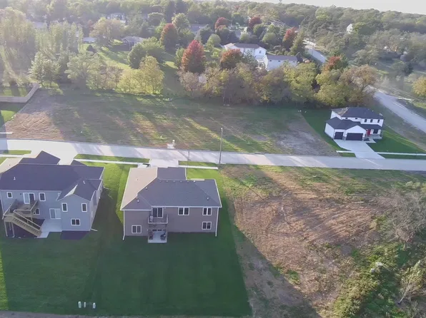 945 Evergreen Rd, Bennet, NE 68317