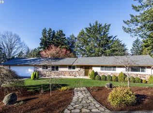 2225 SW Knollcrest Dr, Portland, OR 97225