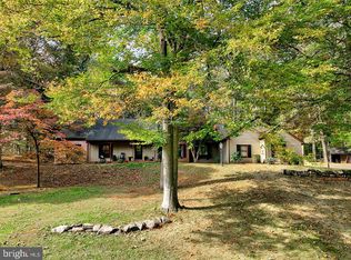 5 Quail Ridge Dr, Reading, PA 19607